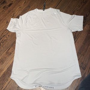Mens Lululemon Workout top